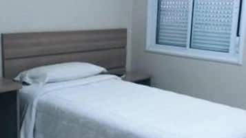 Frigobar, Wi-Fi de cortesia, roupa de cama