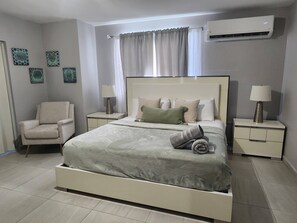 5 habitaciones, escritorio, tabla de planchar con plancha y wifi gratis 