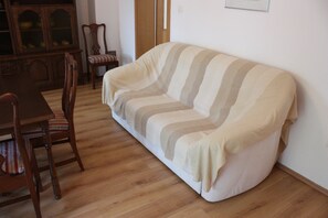 Apartment, 3 Bedrooms | Living area