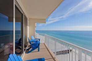 Property grounds - Beautiful Beachfront 11th Floor Condo w/ Direct Gulf Views Panama City Beach, FL (Shores of Panama, Panama City Beach)
