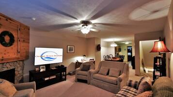Smart TV, chimenea