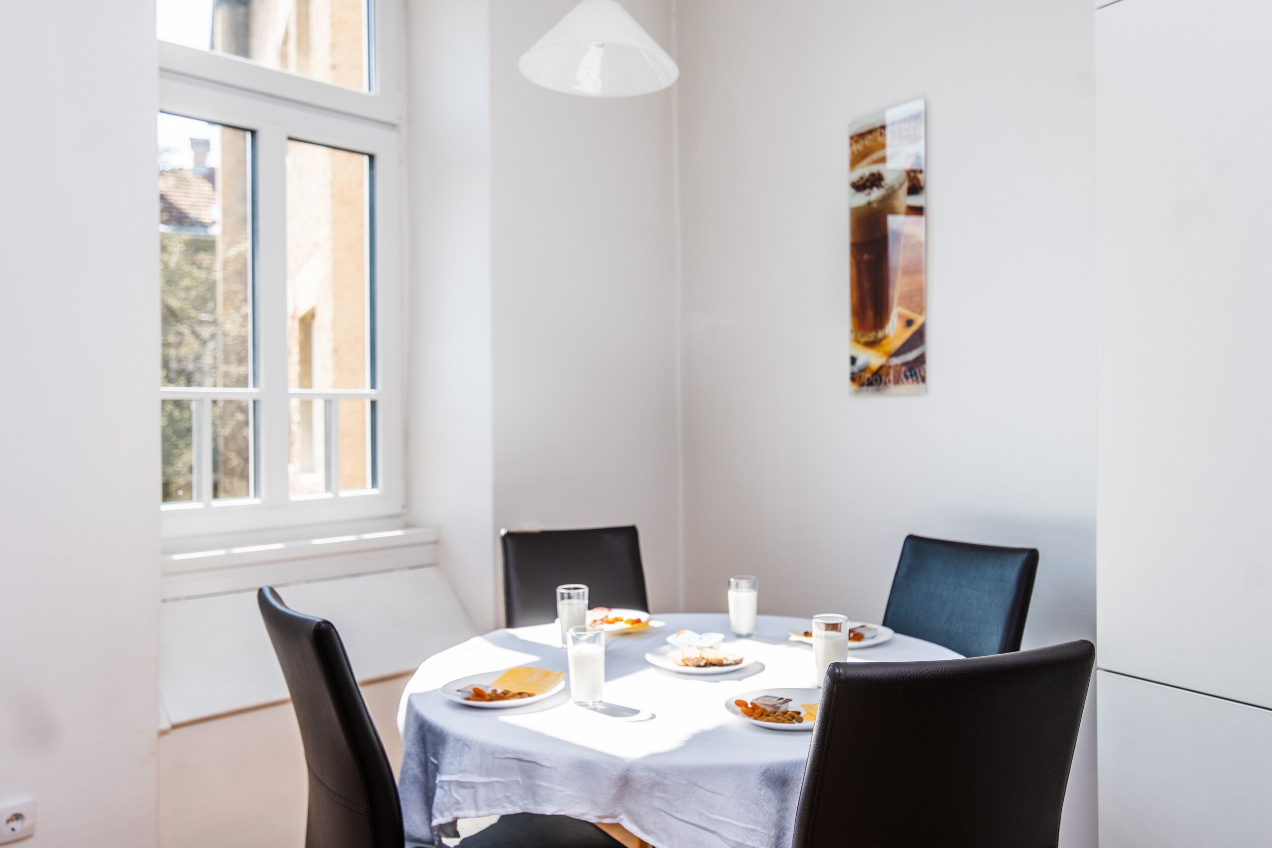 Apartment (3 Bedrooms) | Private kitchen | Fridge, microwave, oven, stovetop