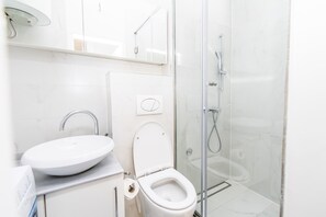 Apartment (3 Bedrooms) | Bathroom | Hair dryer, towels, soap, shampoo - Bright and Modern Duplex in the City Center! (Sarajevo)