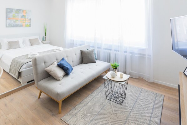 Studio (0 Bedroom) | 1 bedroom, desk, laptop workspace, iron/ironing board