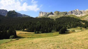 Miscellaneous - Chalet, 300m from shops, swimming pool, sauna, terrace, parking, tv, ski locker, 56m², Superdévoluy (Le Dévoluy)