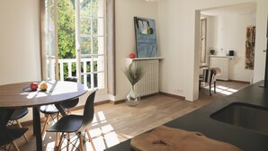 Habitación de diseño doble (Caroline) | Cocina privada | Trona infantil