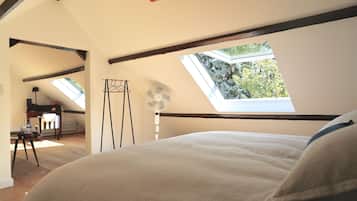 Design Double Room | 1 bedroom, individually decorated, individually furnished