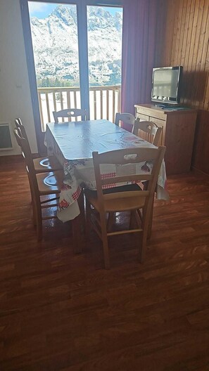 تناول الطعام