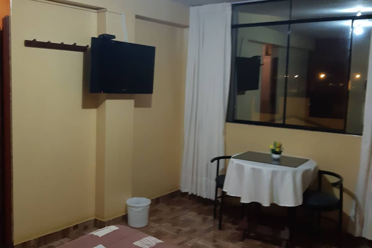 Executive Room | Free WiFi