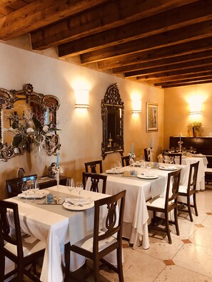 Free daily buffet breakfast  - Antica Dimora Corte Impero (Affi)