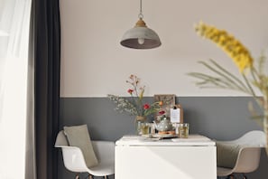 Apartment | In-room dining - De Duynsuites (Callantsoog)