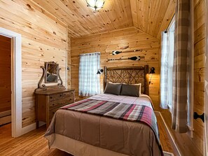 1 makuuhuone, työpöytä, Wi-Fi, vuodevaatteet