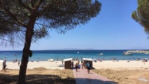 Plage à proximité, sable blanc