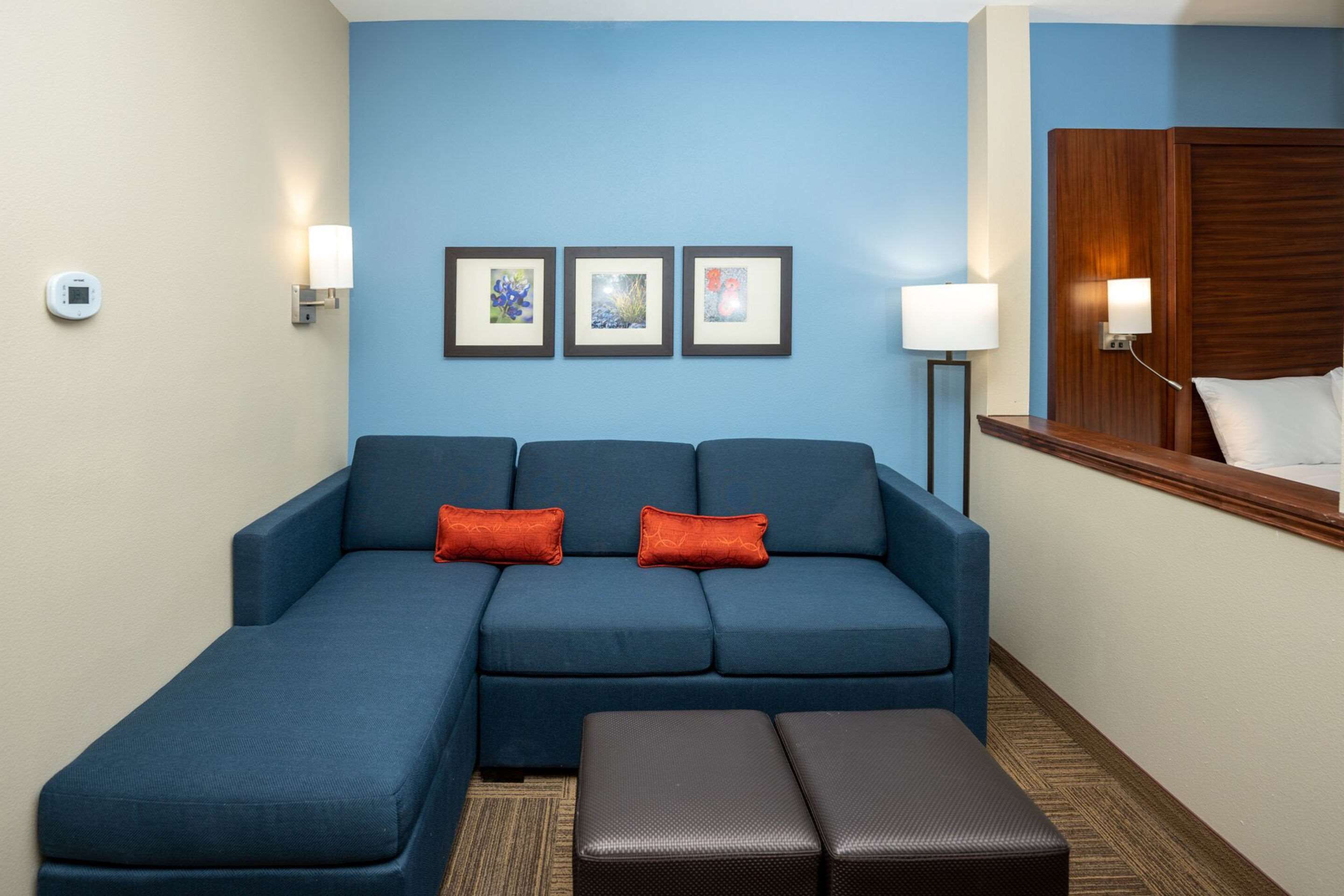 suite, multiple beds, non smoking (wet bar) | individually decorated, individually furnished, desk, laptop workspace