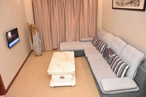 Suite | Living area | TV