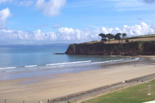 APARTMENT FACING THE BEACH OF RIS RESIDENCE OF YS IN DOUARNENEZ