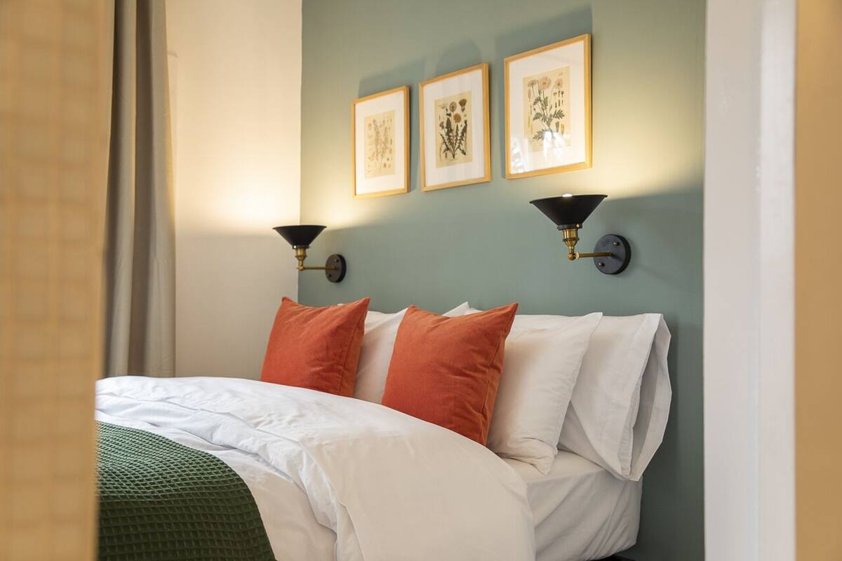 Design Double Room | In-room safe, soundproofing, WiFi (free), individually decorated