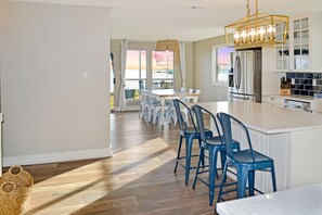 Dining - Home on the Lake w/ Pool and Boat Dock (Kemp)