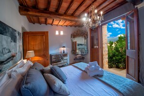 15 Schlafzimmer, Bügeleisen/Bügelbrett, Internetzugang, Bettwäsche