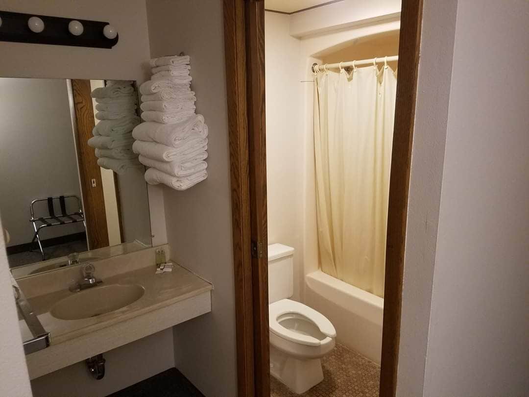 Free toiletries, towels