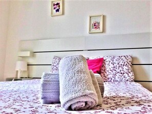 Superior Double Room, City View (White) | Premium bedding, free WiFi, bed sheets - Lisbon Silver Flower (Lisbon)