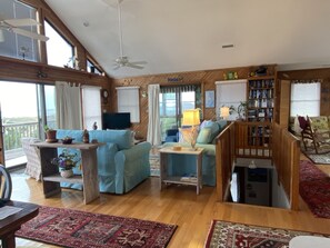 Smart TV, table football, books - BEACH HAPPY Large Beach House with BODACIOUS VIEWS OF OCEAN AND SOUND (Avon)