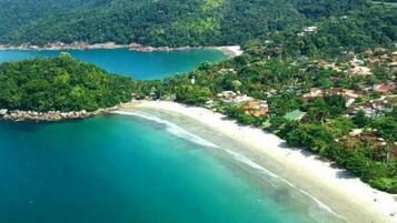 Na praia, 5 bares na praia