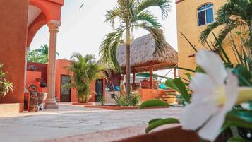 Enceinte de lâhĂ©bergement