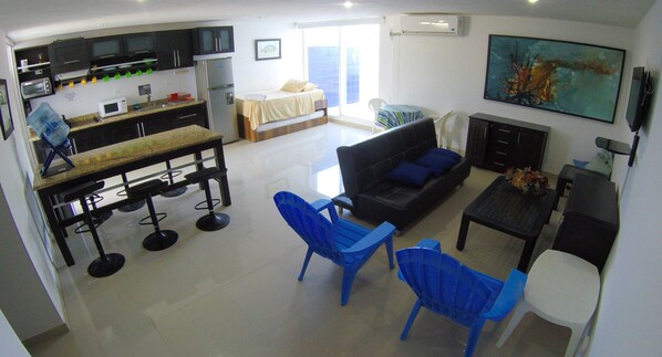 Deluxe Apartment | Interior entrance