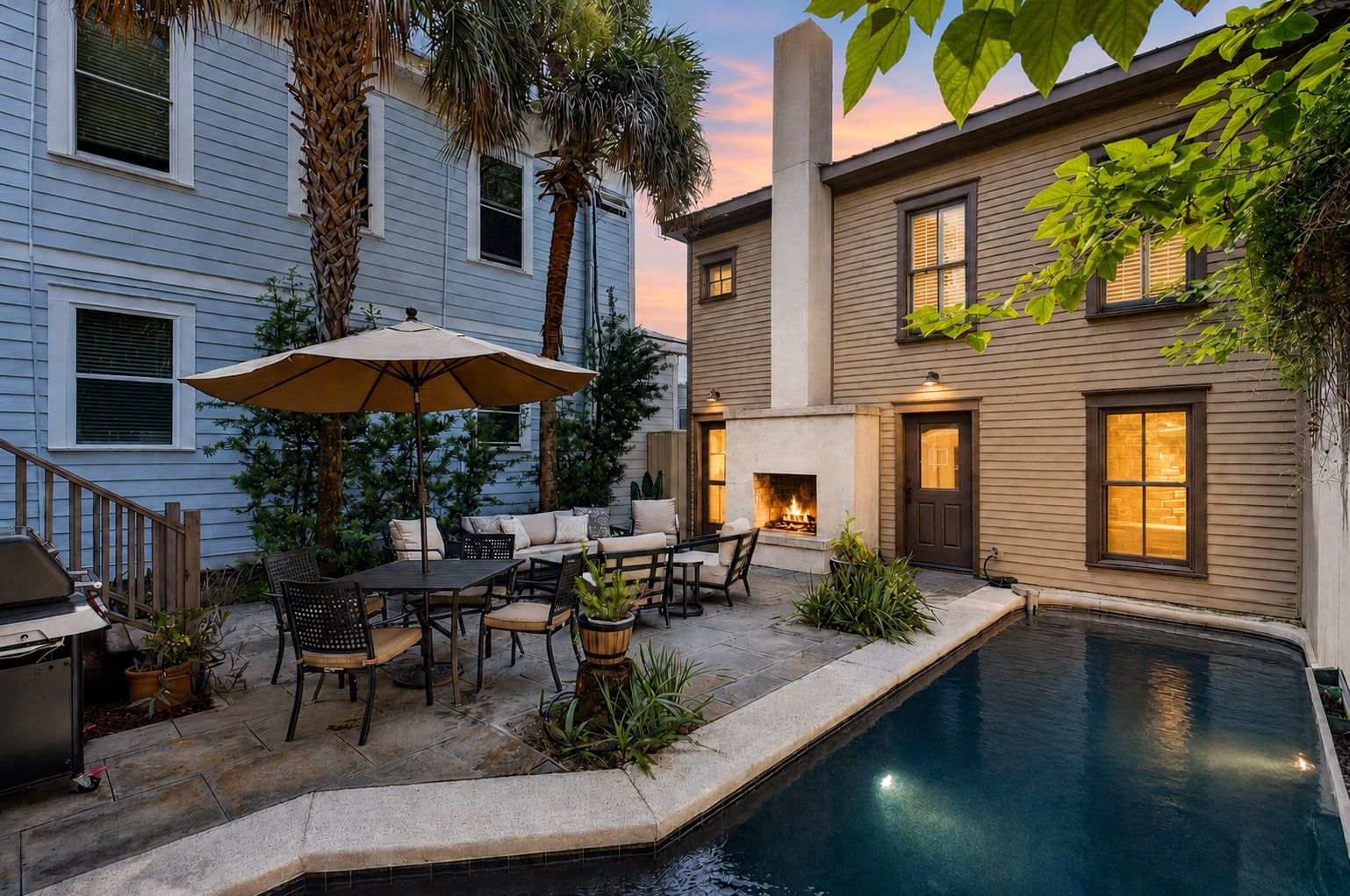 Outdoor dining