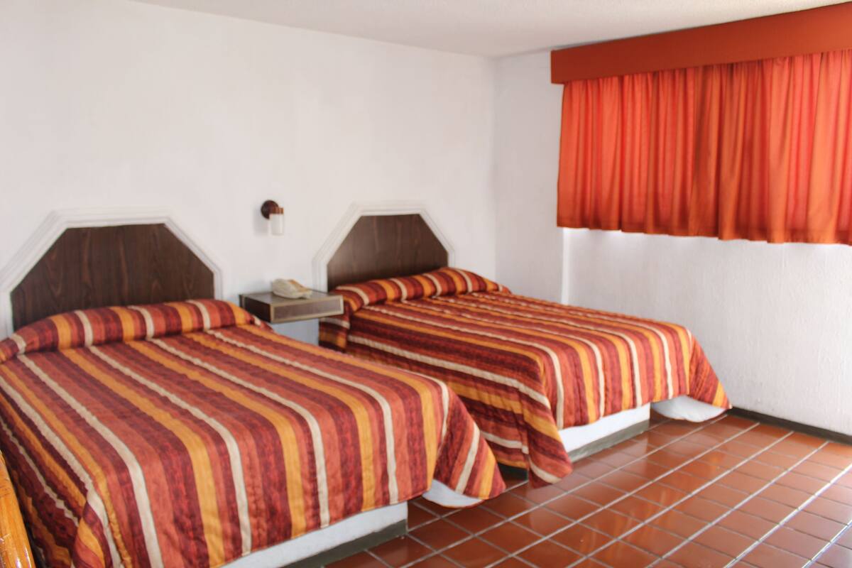 Standard Double Room | Free WiFi, bed sheets