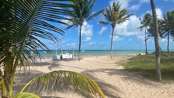 Beach nearby, 10 beach bars