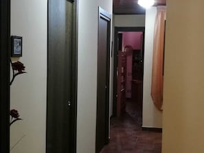 Interni