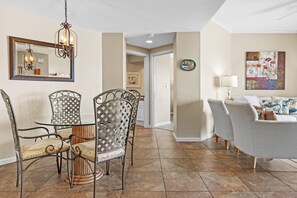 Appartamento, letti multipli (Westwinds 4834) | Ristoranti