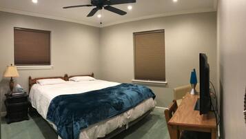 3 Schlafzimmer, Schreibtisch, Bügeleisen/Bügelbrett, kostenloses WLAN