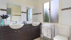 Bathtub