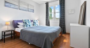 2 Schlafzimmer, Bügeleisen/Bügelbrett, Reisekinderbett, kostenloses WLAN