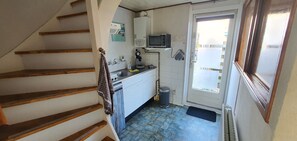 Fridge, microwave, oven, stovetop - Heerlijk zomerhuis vlakbij strand en duinen (Egmond aan Zee)