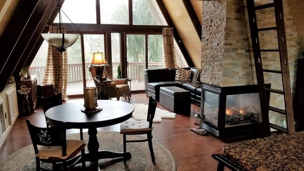 Living room - Sunset_ridge (Luray)