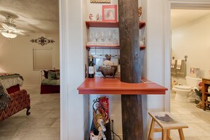 المنشأة من الداخل