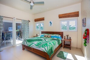 3 Schlafzimmer, Schreibtisch, Reisekinderbett, kostenloses WLAN