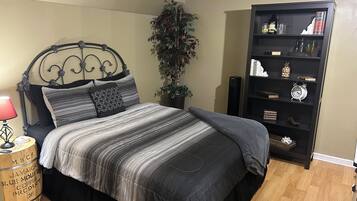 Silitysrauta/-lauta, ilmainen Wi-Fi, vuodevaatteet