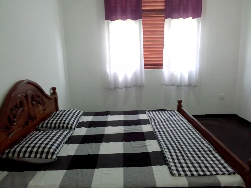 2 室のベッドルーム、WiFi