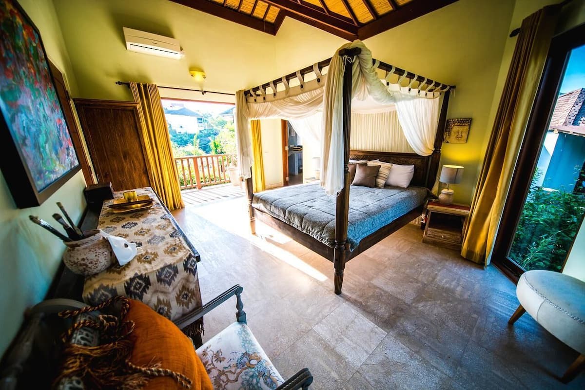 Superior Double Room | In-room safe, desk, WiFi (free), bed sheets