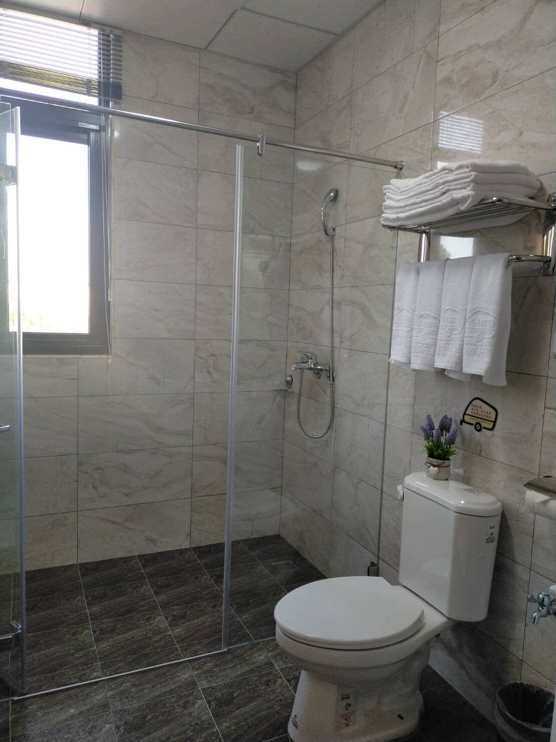 deluxe quadruple room | bathroom sink