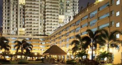 Makati CBD Resort 2 bedroom