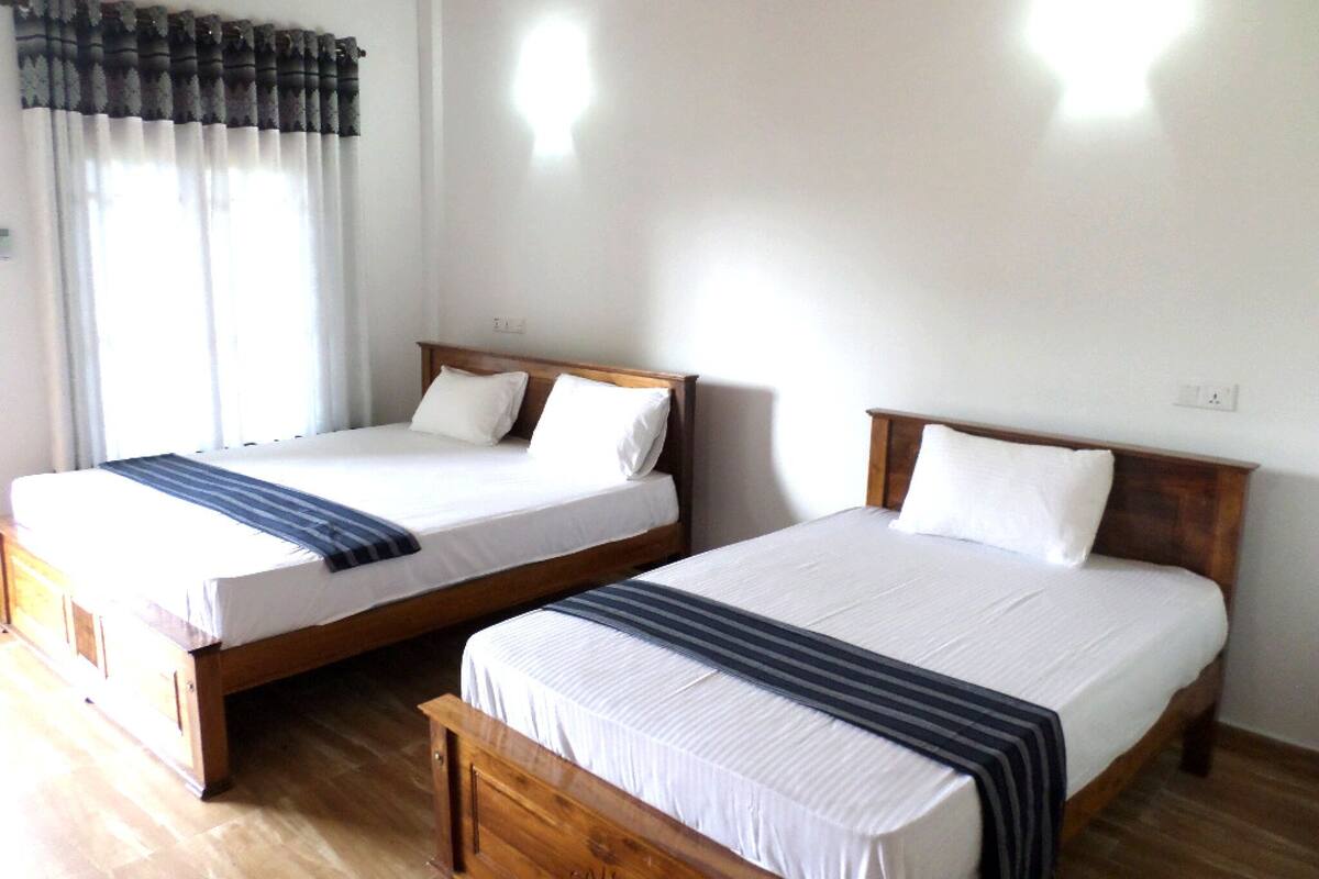 Standard Double Room | Living room