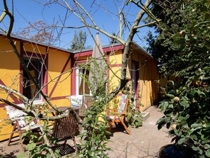 Unclassified image, 2 of 19, button