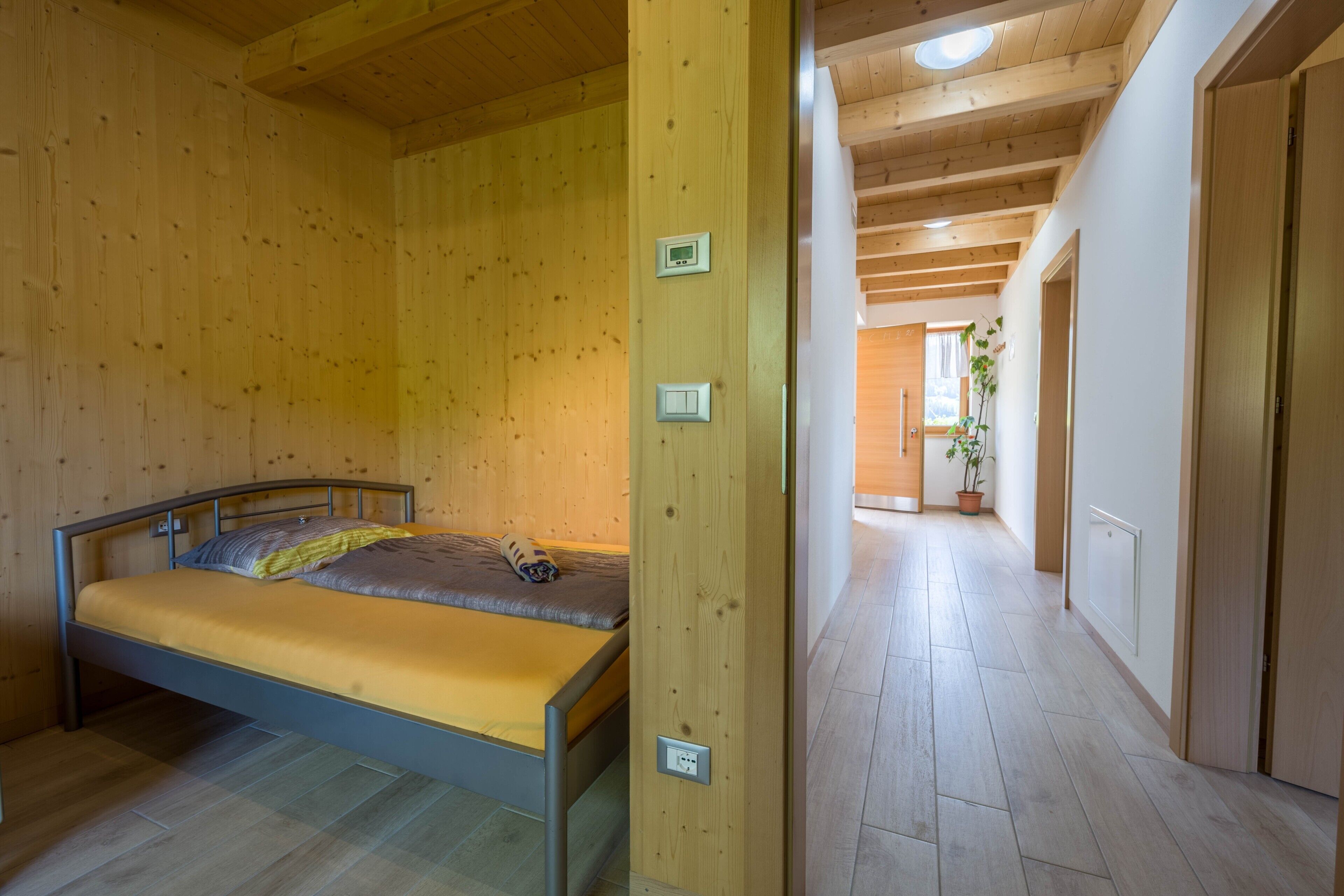 2 habitaciones, wifi gratis y ropa de cama 