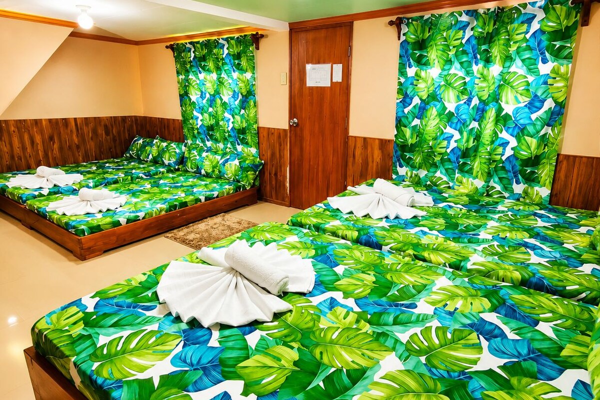 Family Room (good for 8) | Bed sheets
